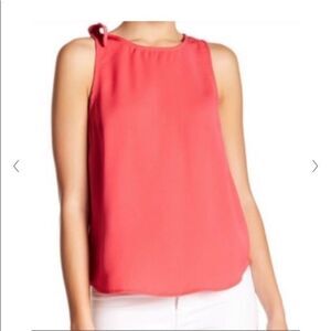 💙14th & Union‎ Tie Shoulder Curve Hem Tank NWOT